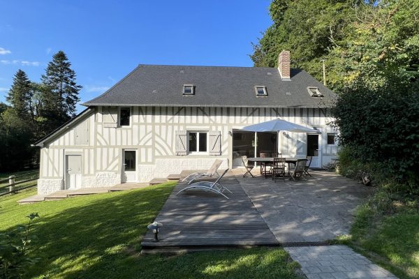 maison devant-min